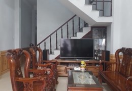 BÁN NHÀ Ở NGAY KHU A32 CỔNG 4 SÂN BAY GIÁ RẺ 2.8x TỶ