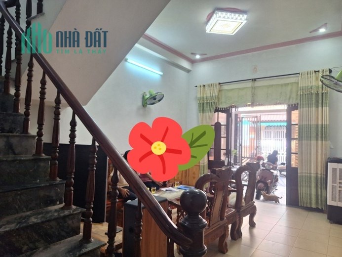 BÁN NHÀ Ở NGAY KHU A32 CỔNG 4 SÂN BAY GIÁ RẺ 2.8x TỶ