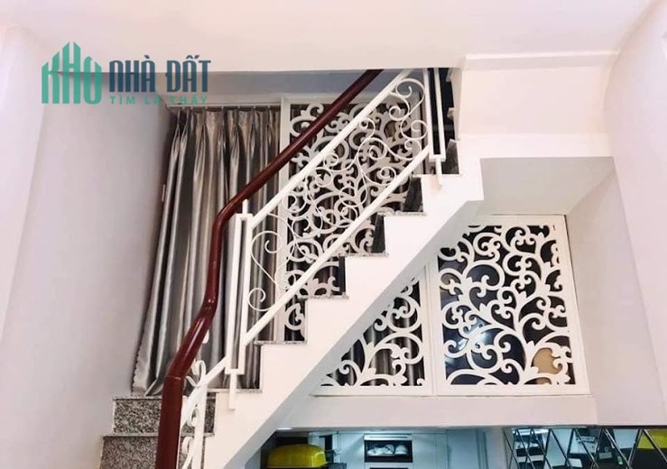 3131- Bán Nhà Phú Nhuận Trần Kế Xương 37M2 , 3 Tầng , 3PN , hẻm trước nhà 3m Giá 3 tỷ 450