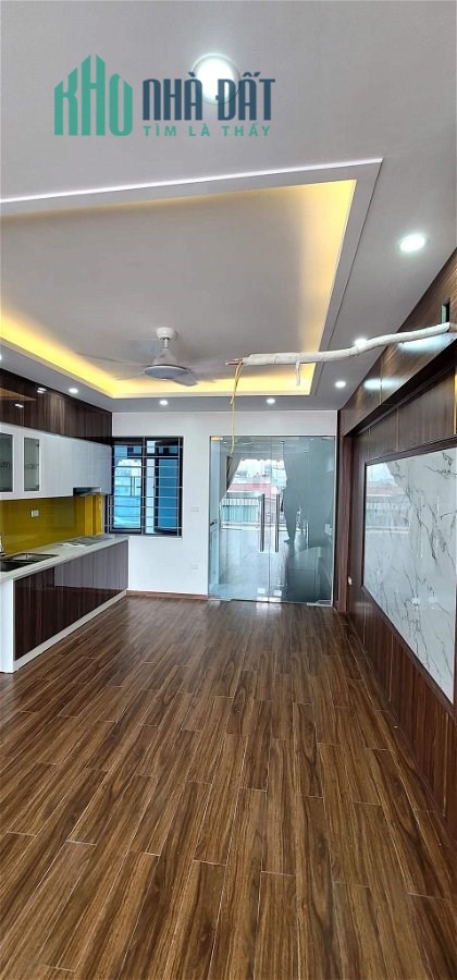 Bán Nhà Mặt Phố Nghi Tàm Quận Tây Hồ. 69m Xây 5 Tầng Mặt Tiền 4m Nhỉnh 17 Tỷ. Cam Kết Ảnh Thật Mô