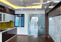 Bán Nhà Mặt Phố Nghi Tàm Quận Tây Hồ. 69m Xây 5 Tầng Mặt Tiền 4m Nhỉnh 17 Tỷ. Cam Kết Ảnh Thật Mô