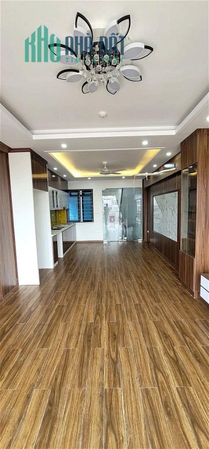 Bán Nhà Mặt Phố Nghi Tàm Quận Tây Hồ. 69m Xây 5 Tầng Mặt Tiền 4m Nhỉnh 17 Tỷ. Cam Kết Ảnh Thật Mô
