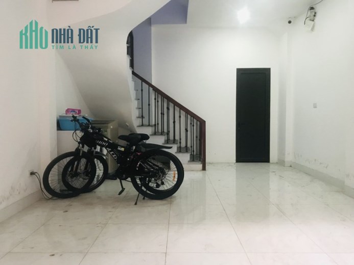 Bán nhà dòng tiền Khâm Thiên Đống Đa 39m 6 tầng 9 phòng dòng tiền 60tr/tháng nhỉnh 5 tỷ lh