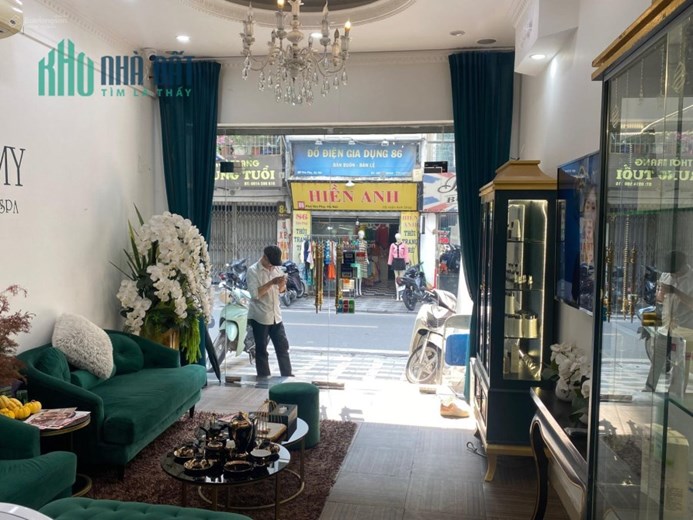 Bán nhà mặt phố Yên Phụ,  Khu vực buôn bán  sầm uất .