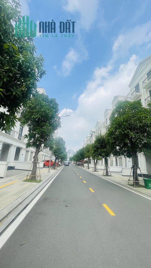 Nhà Phố 144m Vinhomes Grand Park, Tp Thủ Đức, Cắt lỗ sâu, thời điểm phù hợp bắt đáy