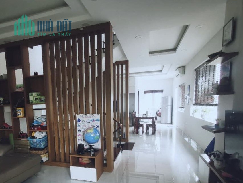LÔ GÓC.4 TẦNG + HẦM . MT ĐẠI LỘ NG V LINH. KDC TÂN PHONG Q7. 22 TỶ