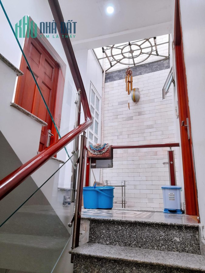 Bán nhà MT Nguyễn Trọng Tuyển - Nguyễn Văn Trỗi, Phú Nhuận, 4/5x15m, 6T- 7PN, 17.5 tỷ
