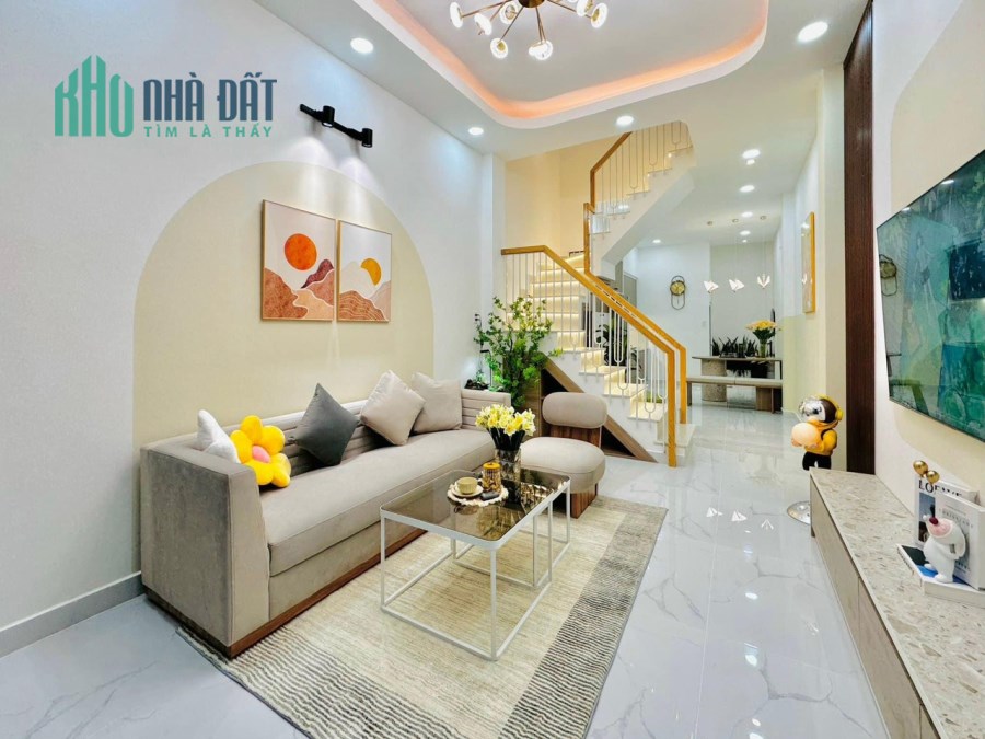 BÁN GẤP NHÀ THỊNH QUANG, 38m2x 2T, MT4.2m, Ô TÔ ĐỖ CỔNG, LÔ GÓC, KINH DOANH, CHỈ HƠN 2 TỶ