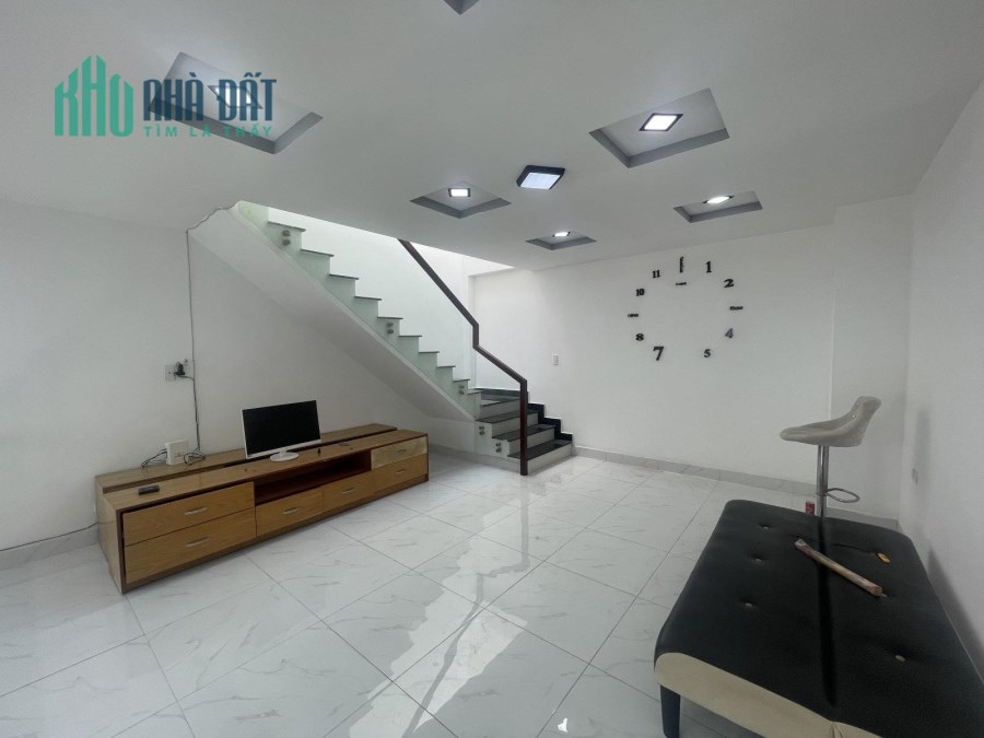 NGANG 5M HIẾM,HẺM XE HƠI PHẠM VĂN CHIÊU F14 GÒ VẤP THÔNG TỨ TUNG 4.9 TỶ