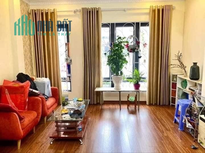 B.á.n nhà Phúc La - Hà Đông
 Diện tích sổ đỏ 66M2 x 4 tầng chỉ 6 tỷ, nhà dân xây.