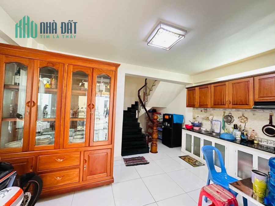 Bán nhà căn góc HXH  Lê Thị Bạch Cát -  Lê Đại Hành, DT: 4.7x12, 6 Tầng - 6PN, 7.8 tỷ (TL)