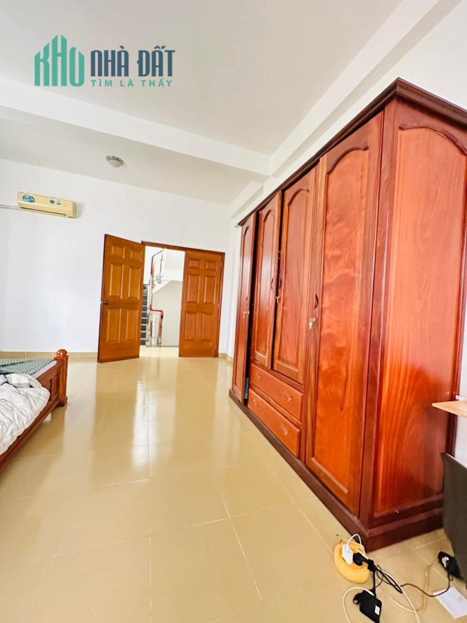 Bán nhà căn góc HXH  Lê Thị Bạch Cát -  Lê Đại Hành, DT: 4.7x12, 6 Tầng - 6PN, 7.8 tỷ (TL)