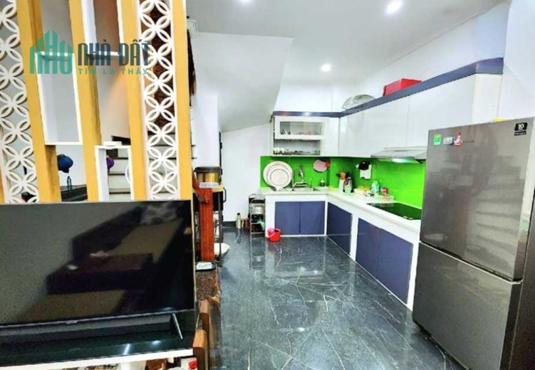 SIÊU PHẨM HỒ TÙNG MẬU - NHÀ ĐẸP 5 TẦNG – NGÕ NÔNG GẦN PHỐ - TẶNG FULL NỘI THẤT – 33M3, 5.5 TỶ