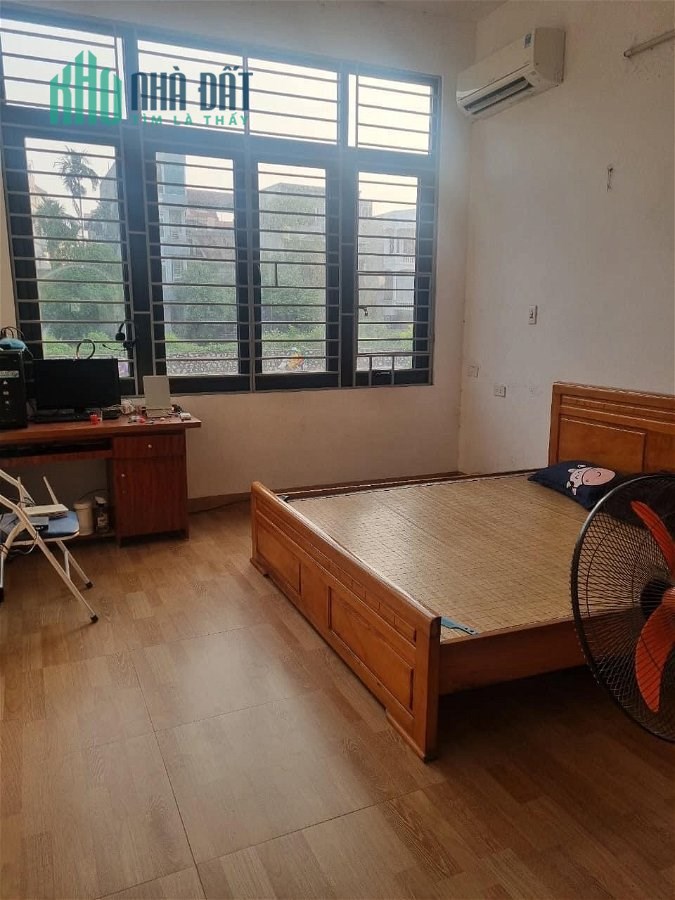 Bán Nhà Mặt Phố Âu Cơ Quận Tây Hồ. 44m Xây 5 Tầng Nhỉnh 12 Tỷ. Cam Kết Ảnh Thật Mô Tả Chính Xác.