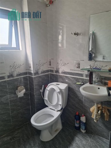 Bán Nhà Mặt Phố Âu Cơ Quận Tây Hồ. 44m Xây 5 Tầng Nhỉnh 12 Tỷ. Cam Kết Ảnh Thật Mô Tả Chính Xác.