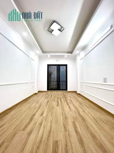 PHỐ NGỌC HÀ QUẬN BA ĐÌNH 5 TẦNG  - ÔTÔ ĐẬU CÁCH NHÀ 10M - MẶT NGÕ ÔTÔ TRÁNH - NHÀ THÔNG RA 3 PHỐ