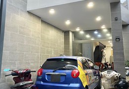 BIỆT THỰ MINI - XE HƠI NGỦ NHÀ -76m2 - SỔ NỞ HẬU - SÁT MT ĐƯỜNG NGUYÊN HỒNG.
