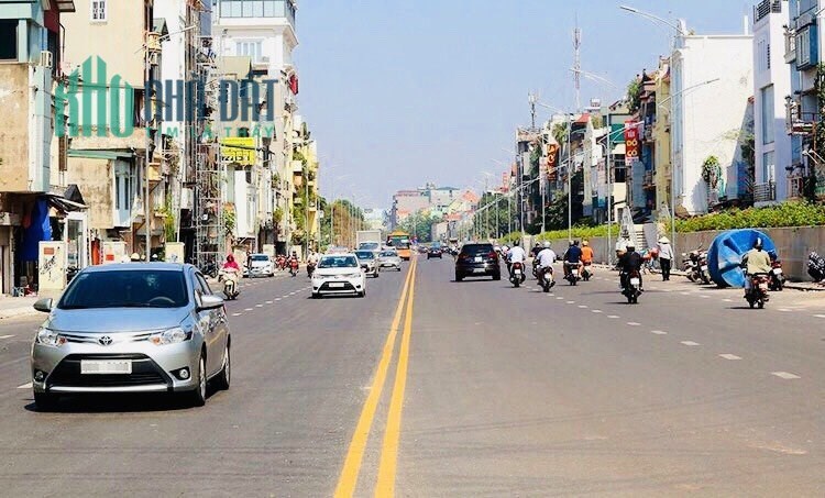 Bán Đất Phố Âu Cơ Quận Tây Hồ. 138m Mặt Tiền 11m Nhỉnh 13 Tỷ. Cam Kết Ảnh Thật Mô Tả Chính Xác. Chủ