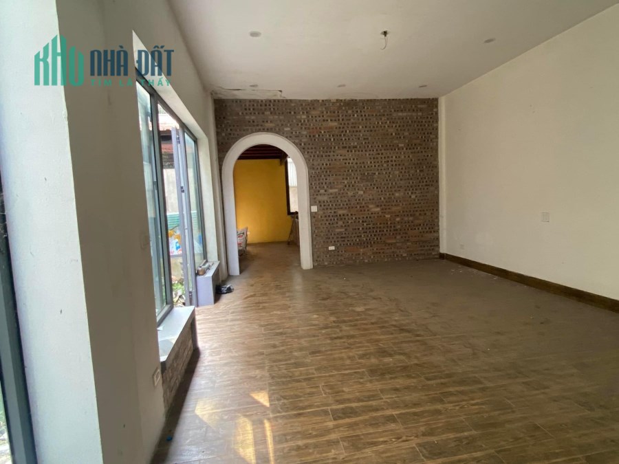 O9 Z6 Z8 5559  Bán nhà mặt phố Đồng Cổ. DT 340m², 5 tầng, MT 10.2m, giá 63 Tỷ