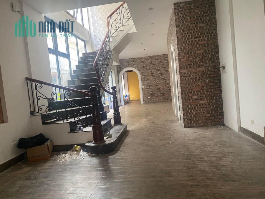 O9 Z6 Z8 5559  Bán nhà mặt phố Đồng Cổ. DT 340m², 5 tầng, MT 10.2m, giá 63 Tỷ