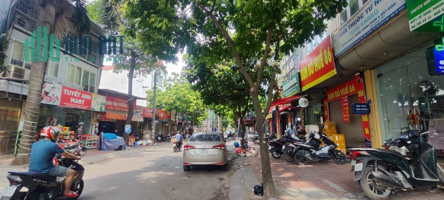 O9 Z6 Z8 5559  Bán nhà mặt phố Cốm Vòng (Thông Dịch Vọng Hậu). DT 199.4m², 3 tầng, MT 11.32m, giá