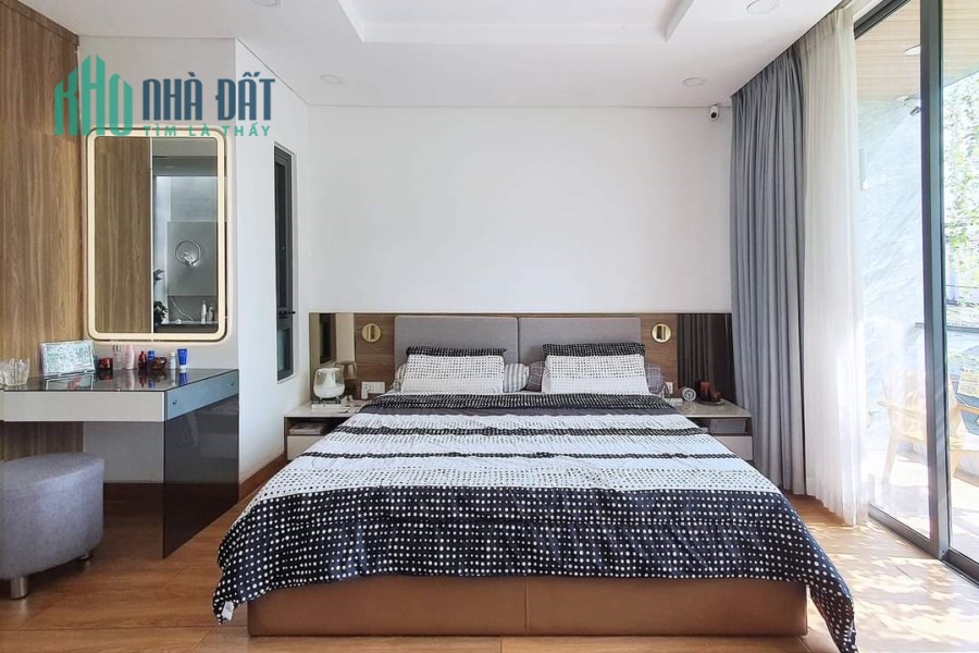 Bán Nhà HXT Thông Phạm Văn Bạch, Tân Bình, 227m2, 3 Tầng Mới, Ngang 10m, Nhỉnh 19 Tỷ TL.