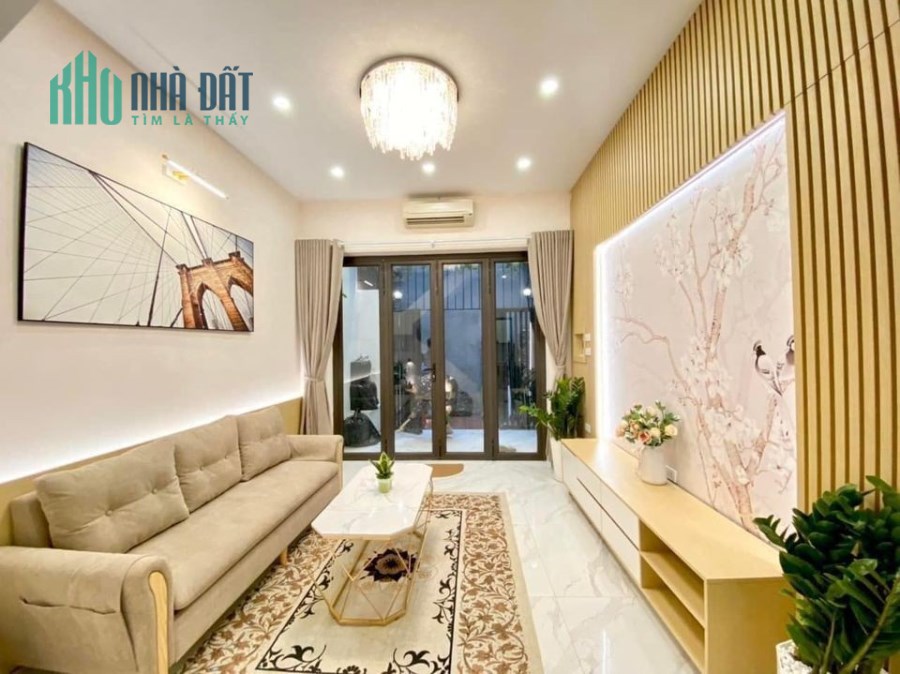 CẦN BÁN NHÀ  HẺM ĐƯỜNG HUỲNH TẤN PHÁT- HẺM XE HƠI - GIÁ 3.7 TỶ