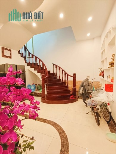Bán Nhà Phố Âu Cơ Quận Tây Hồ. 85m Mặt Tiền 7m Nhỉnh 15 Tỷ. Cam Kết Ảnh Thật Mô Tả Chính Xác. Chủ