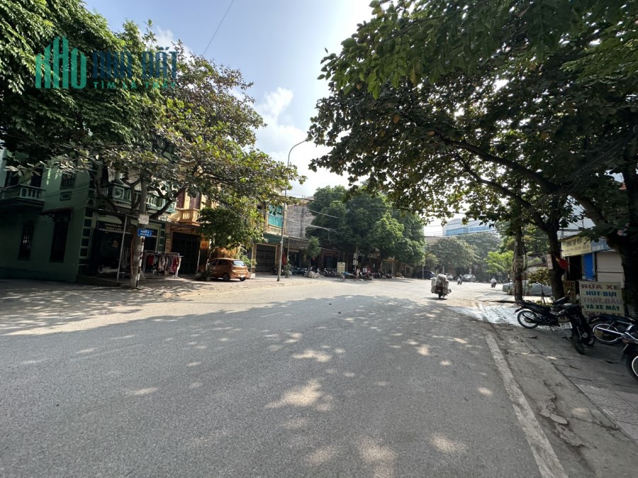 Bán nhà mặt phố Chùa Hà, Định Trung, Vĩnh Yên. Giá 9 tỷ