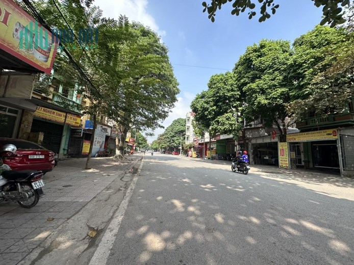 Bán nhà mặt phố Chùa Hà, Định Trung, Vĩnh Yên. Giá 9 tỷ