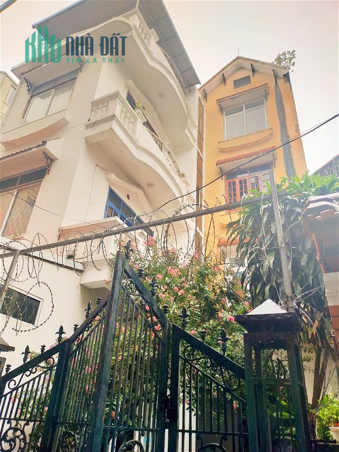Bán Nhà Phố Âu Cơ Quận Tây Hồ. 99m Mặt Tiền 8m Nhỉnh 15 Tỷ. Cam Kết Ảnh Thật Mô Tả Chính Xác. Chủ