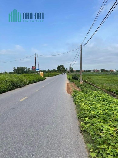 Bán đất mặt đường Lê Ngọc Hân, Đồng Tâm, Vĩnh Yên 100m2 giá : 2 tỷ.
