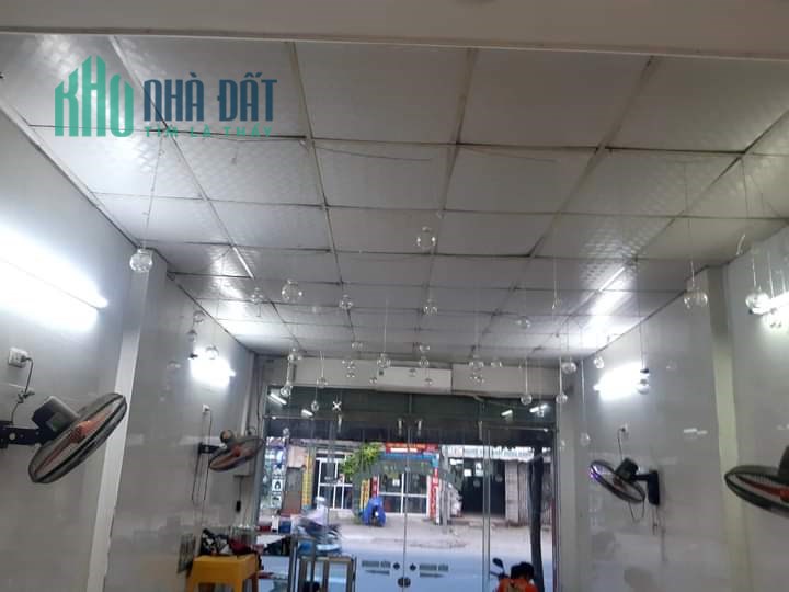 Bán Nhà Mặt Phố Xốm 79m2 x 4 tầng, 4 phòng ngủ + 1 cửa hàng kinh doanh, sau quy hoạch tương lai