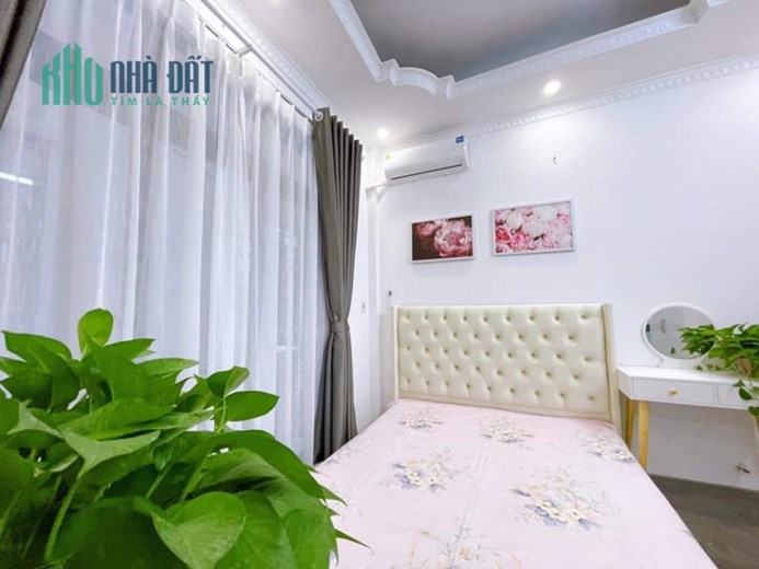 Bán nhà Khương Đình 45m x 5 tầng, mt: 4m

Giá chào: 6.35 tỷ