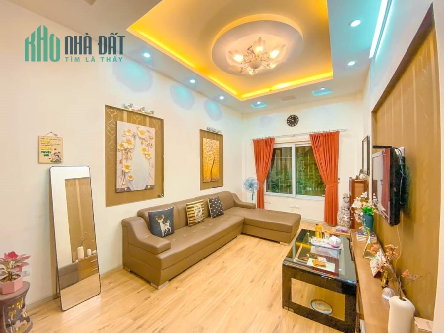 SIÊU PHẨM PHỐ CHÙA BỘC - PHÂN LÔ CÁN BỘ THUỶ LỢI - VIEW SÂN TENNIS. 50MX 5T. GIÁ 7 TỶ