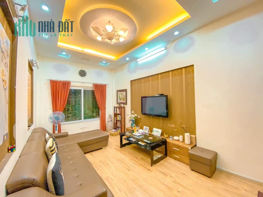 SIÊU PHẨM PHỐ CHÙA BỘC - PHÂN LÔ CÁN BỘ THUỶ LỢI - VIEW SÂN TENNIS. 50MX 5T. GIÁ 7 TỶ