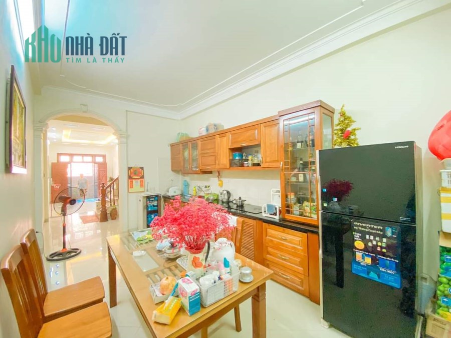 SIÊU PHẨM PHỐ CHÙA BỘC - PHÂN LÔ CÁN BỘ THUỶ LỢI - VIEW SÂN TENNIS. 50MX 5T. GIÁ 7 TỶ