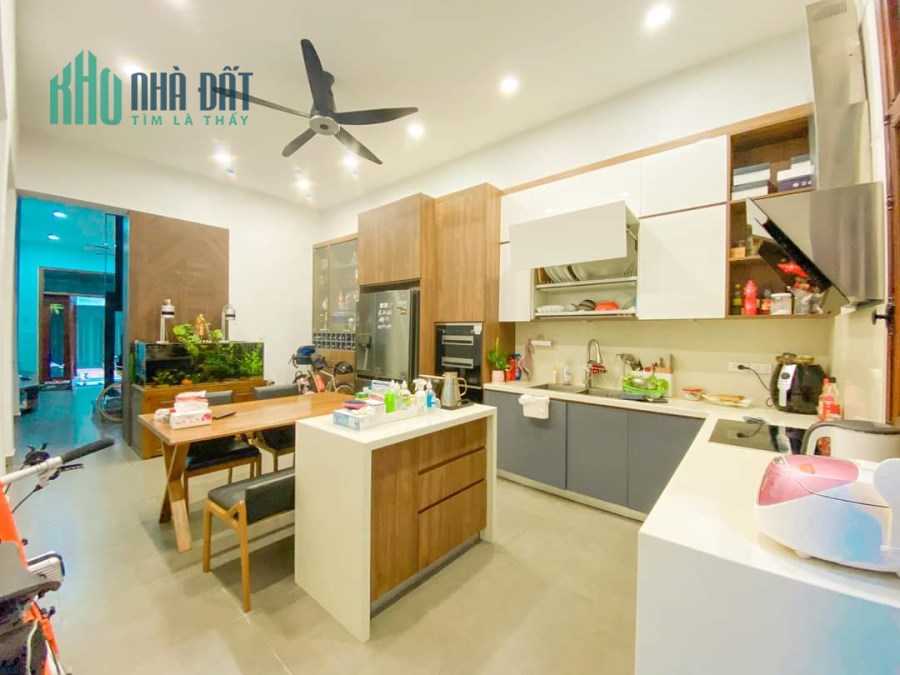 PHÂN LÔ CÁN BỘ - PHỐ TÔN ĐỨC THẮNG - THÔNG PHONG  - Ô TÔ TRÁNH. 53M X 5T. GIÁ 15 TỶ