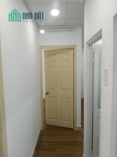 Chính chủ cần bán gấp !!! Chung cư 109 nguyễn biểu phường 1 quận 5 (đi bộ 5p là q1)