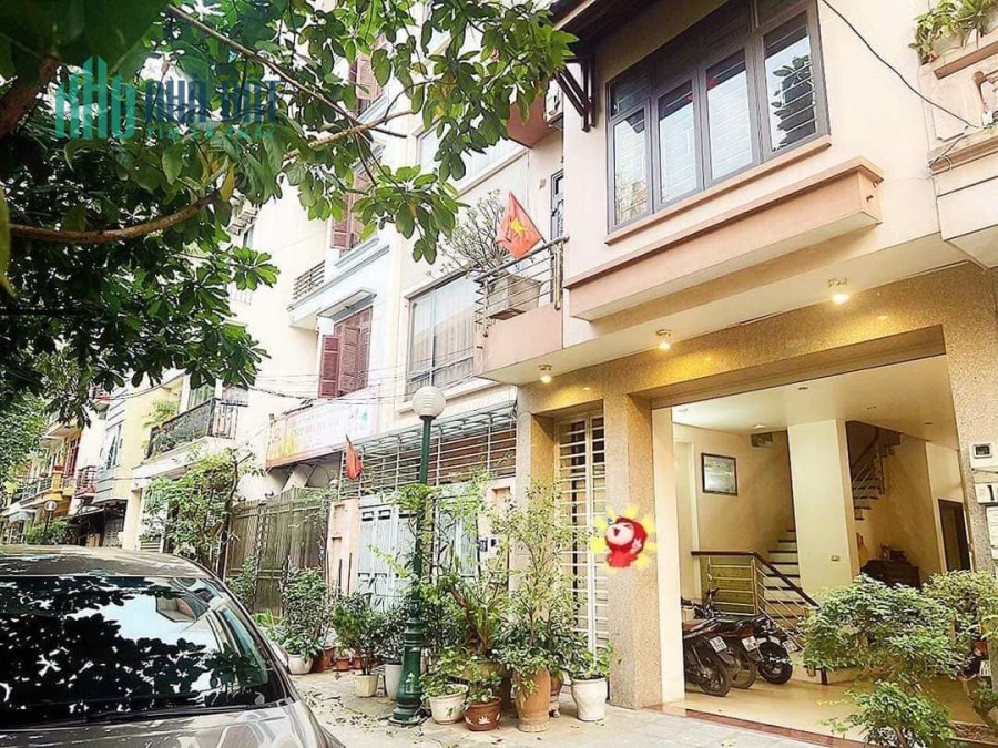 BÁN NHÀ QUẬN CẦU GIẤY- PHÂN LÔ LIỀN KỀ NGUYỄN VĂN HUYÊN. 82M X 4T. GÚA 19 TỶ.