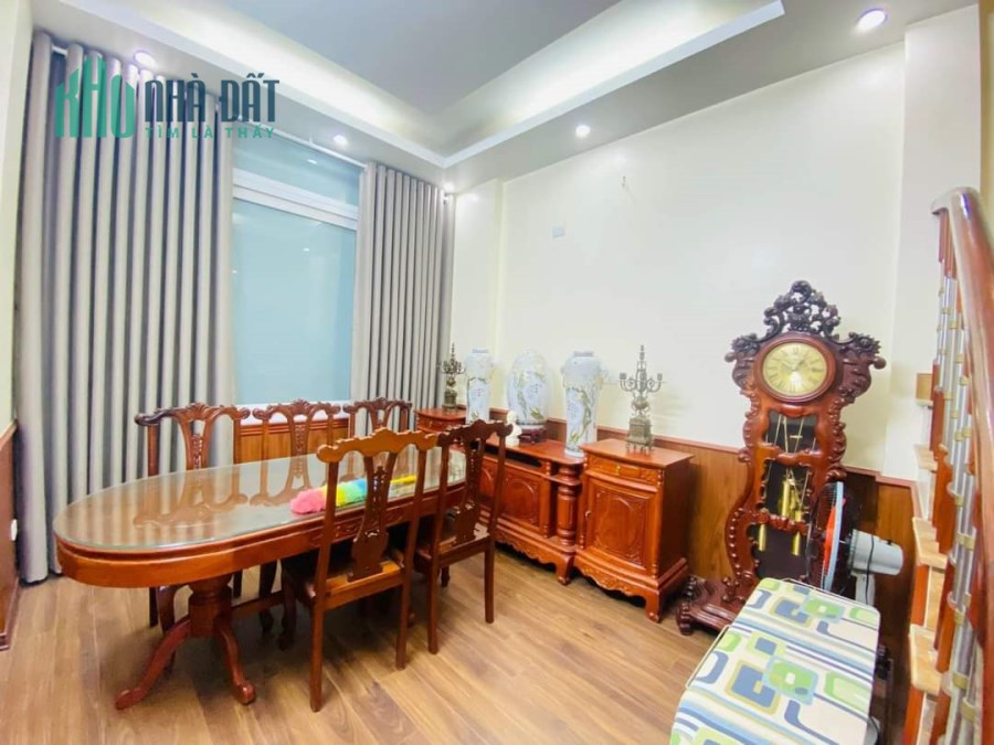BÁN NHÀ MẶT HỒ GẦN PHỐ LÊ TRỌNG TẤN DIỆN TÍCH 45M X 5 TẦNG GIÁ 11 TỶ