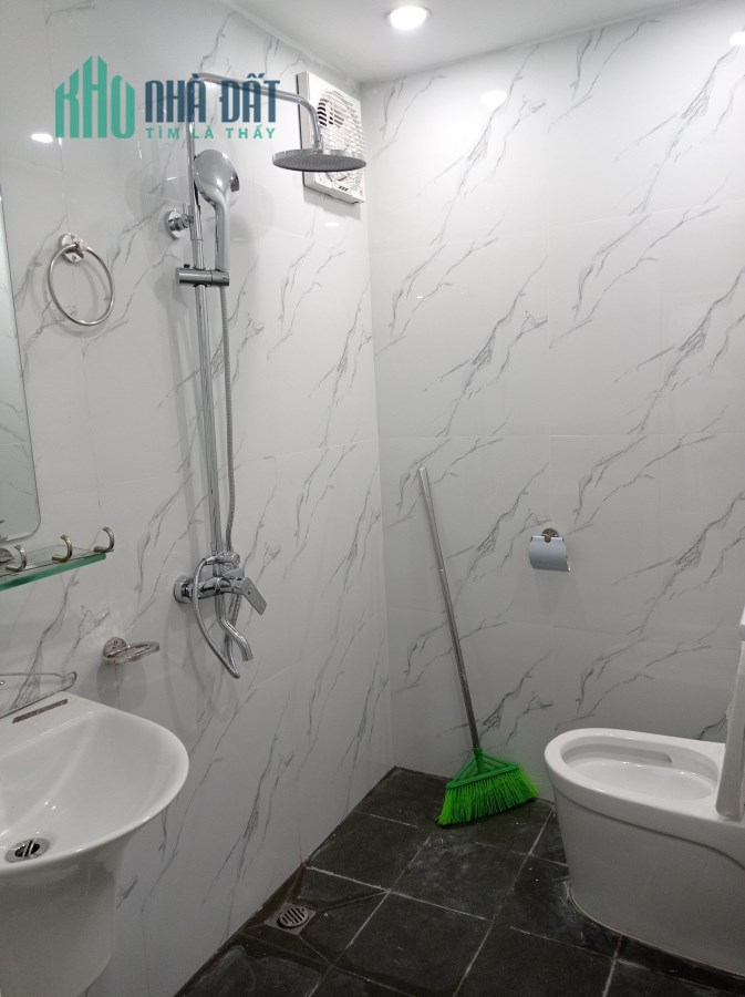 C3 View  phố Nguyễn Cơ Thạch! 3PN2WC diện tích 98m2 giá 3.4 Tỉ thoáng mát