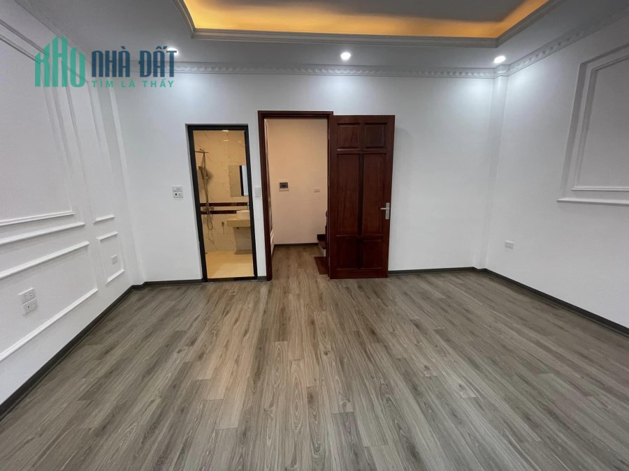 Bán nhà phân lô phố Trích Sài,Thụy Khuê dt 45m2 x 6 t thang máy mới tinh giá 6 tỷ