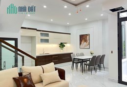 BÁN NHÀ –Tân Xuân-vỉa hè -kinh doanh –82M 6 tầng 11.5 TỶ