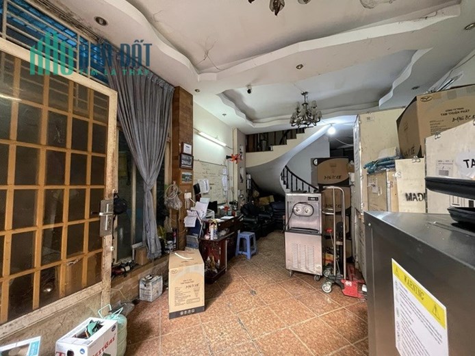 Bán nhà hẻm 7m hạ chào 3.6 tỷ, Lê Văn Sỹ, P13, Phú Nhuận, 106m2, 3 tầng, cực rẻ.