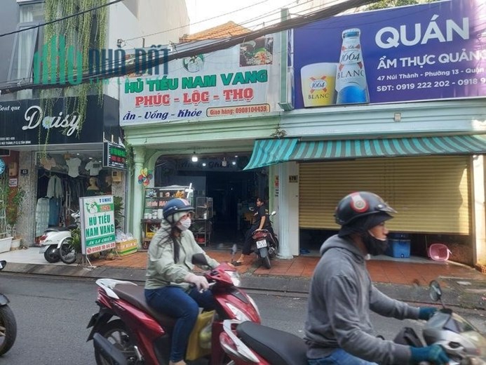 Sang lại mặt bằng đẹp mặt tiền 47A Núi Thành, P13, Tân Bình