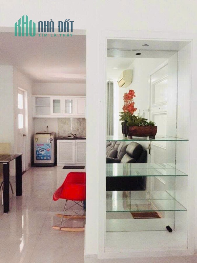 Bán căn hộ 2 phòng ngủ view đẹp, thoáng mát liền kề Phú Mỹ Hưng, tiện bề đi tứ tung chỉ với 2 tỷ 7