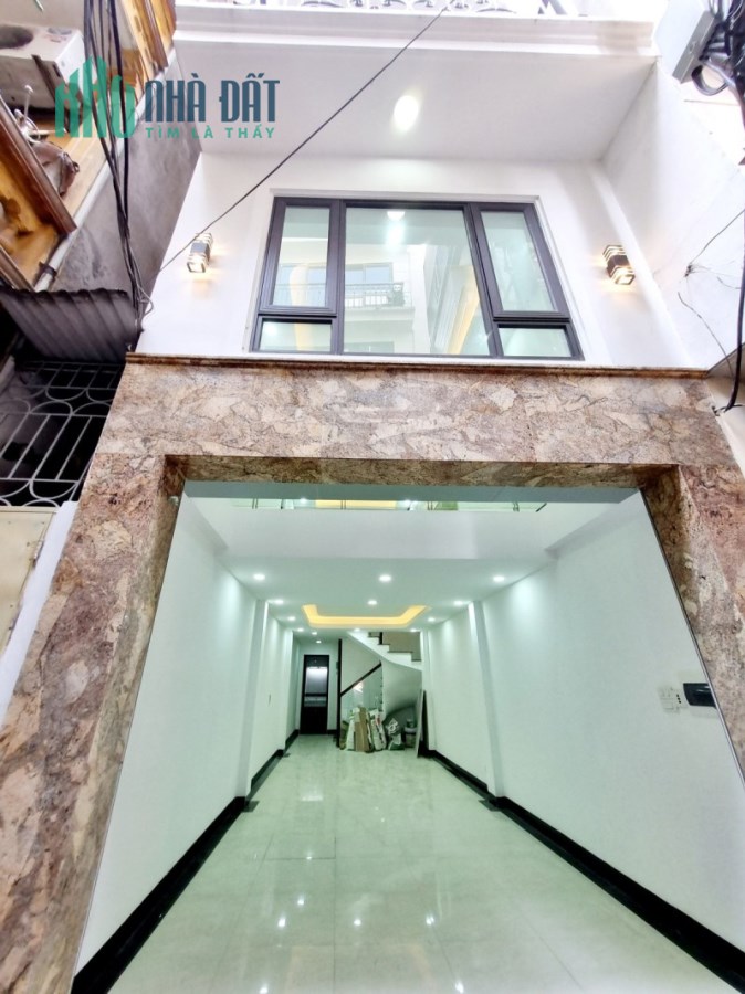Nhà đẹp Ngọc Lâm, 6 tầng, thang máy, ngõ ô tô, kinh doanh, 47m2, MT 3.6m, giá 8.2 tỷ