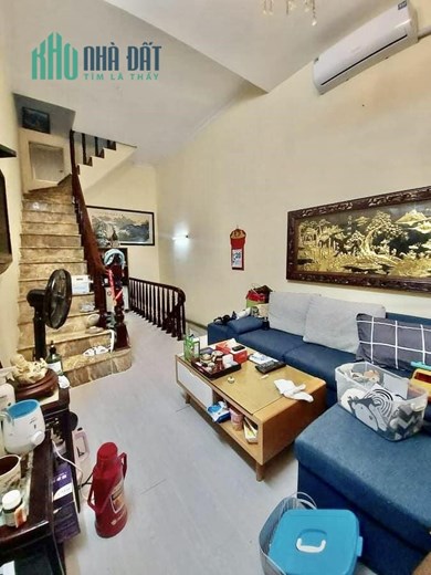PHỐ VIP ĐỐNG ĐA TÔN ĐỨC THẮNG, OTO THÔNG, KINH DOANH, Ở LÕI ĐỐNG ĐA 90M, 4T, MT 4M, NHỈNH 8 TỶ.