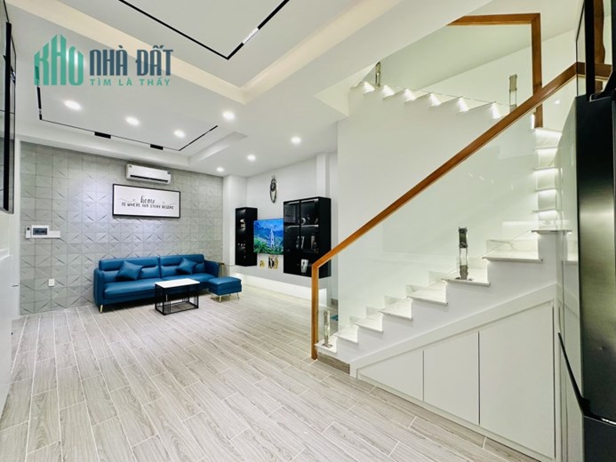 Bán Nhà 4 Tầng Mới Đẹp Nội Thất Cao Cấp Hoàng Hoa Thám Phú Nhuận- Ngang Rộng 7,5 m- Chỉ 6,98 Tỷ